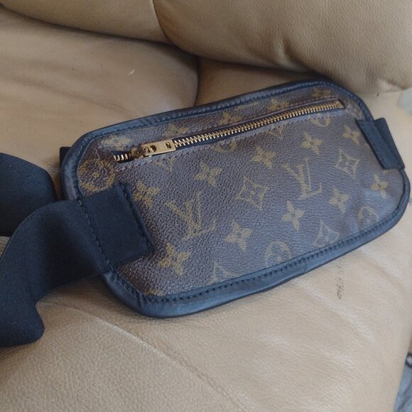 💯% authentic Louis Vuitton Canvas Vintage Boho Bum bag/Waist pack - Picture 1 of 8